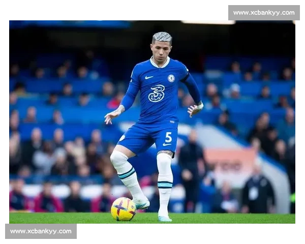 布安加盛赞昔日搭档:萨利巴当世第一中卫,姆巴佩乃锋线天花板 布安加盛赞昔日搭档:萨利巴当世第一中卫,姆巴佩乃锋线天花板