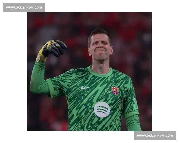 巴萨完成什琴斯尼注册，续约独立于特狮，门将新布局成型